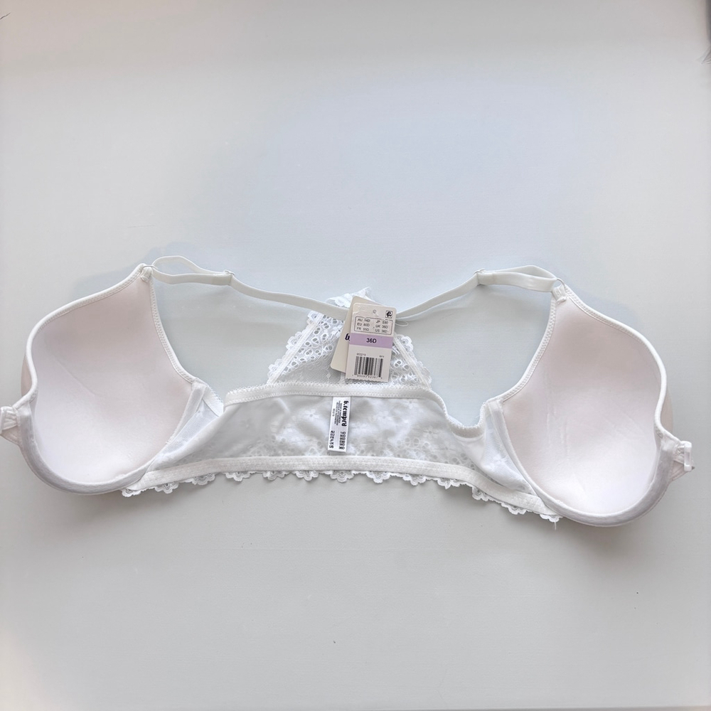 B.tempt'd by Wacoal Women's Size 36DD White Eyelet Front Close Bra NWT - Picture 6 of 7